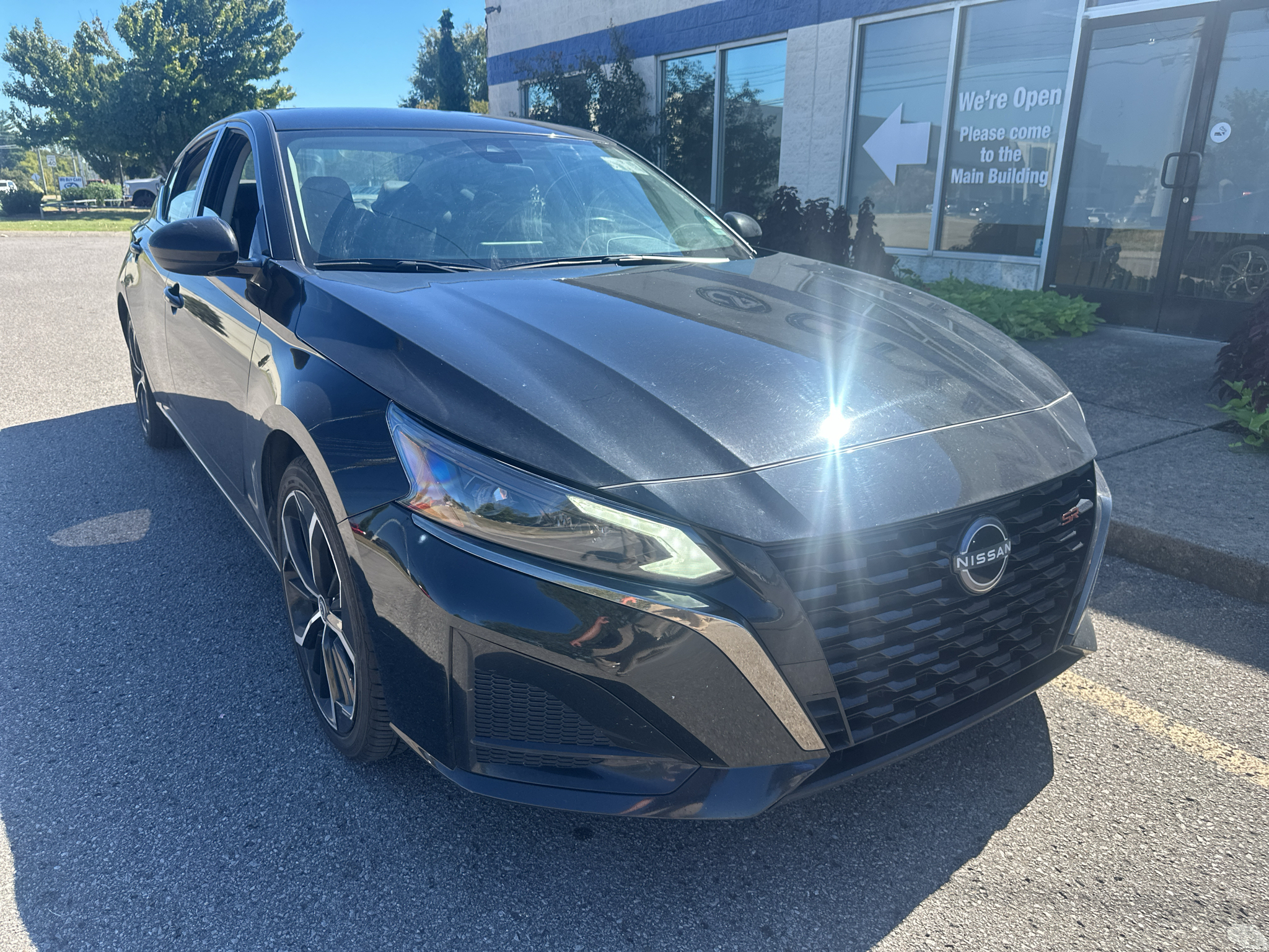 Used 2024 Nissan Altima Sedan