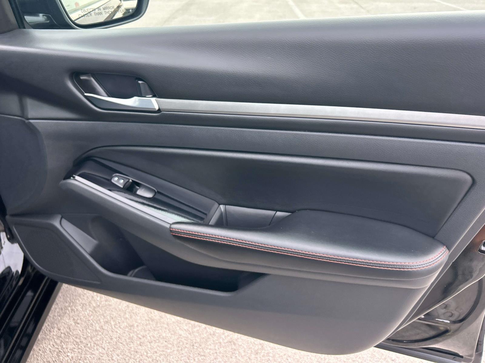 Used 2024 Nissan Altima Sedan