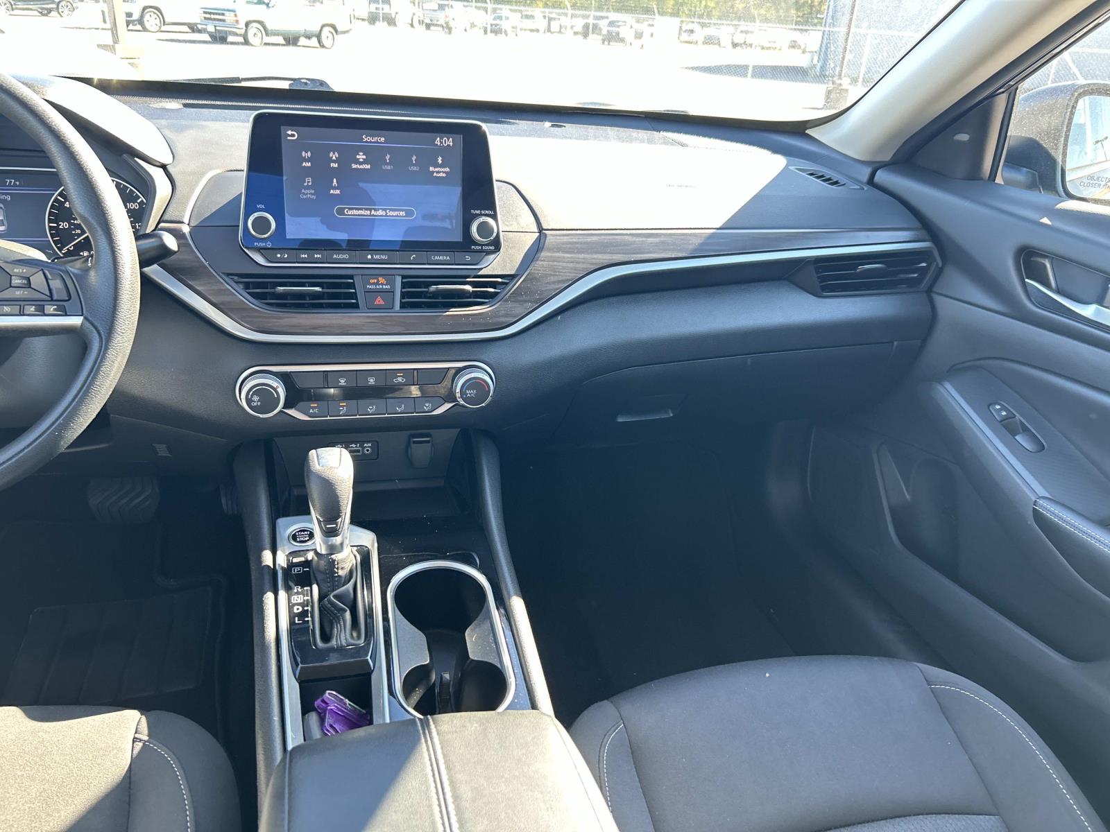 Used 2024 Nissan Altima Sedan