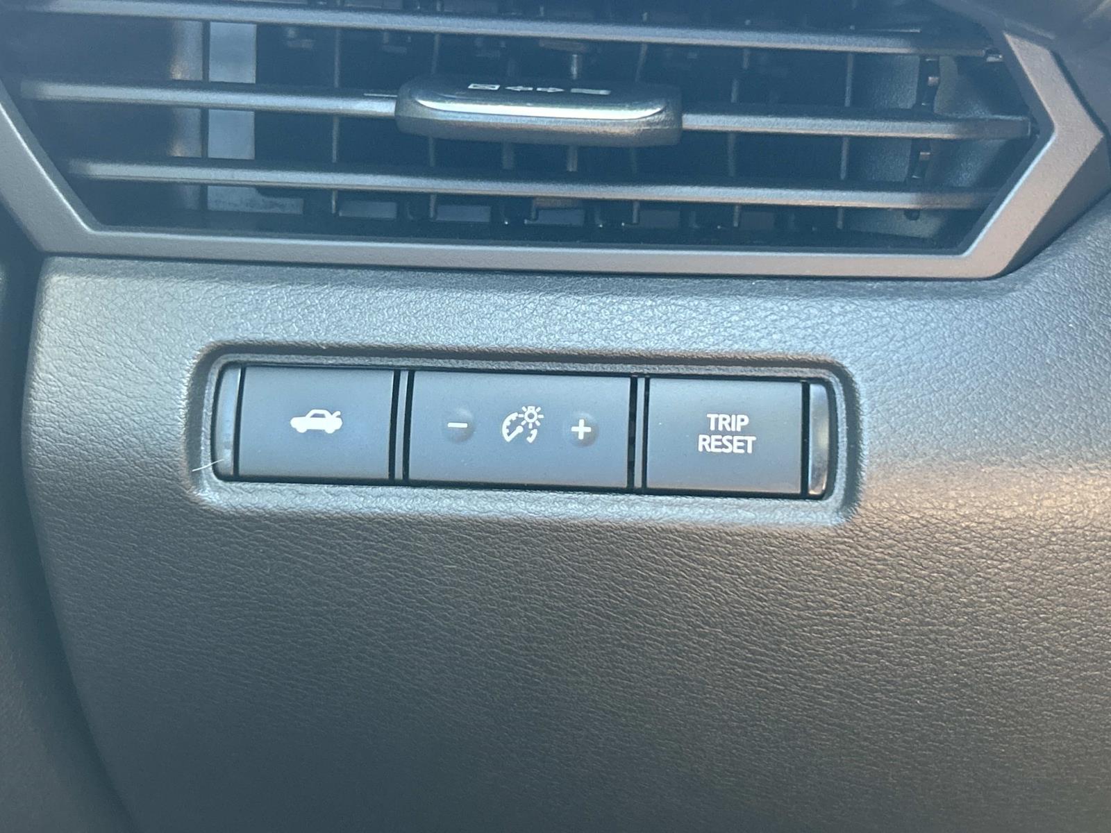 Used 2024 Nissan Altima Sedan