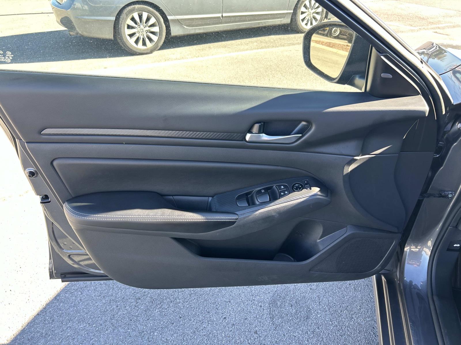 Used 2024 Nissan Altima Sedan