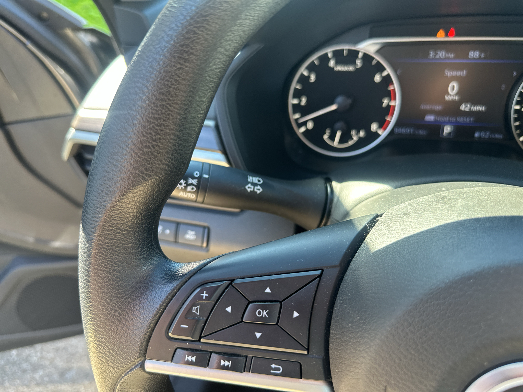 Used 2024 Nissan Altima Sedan