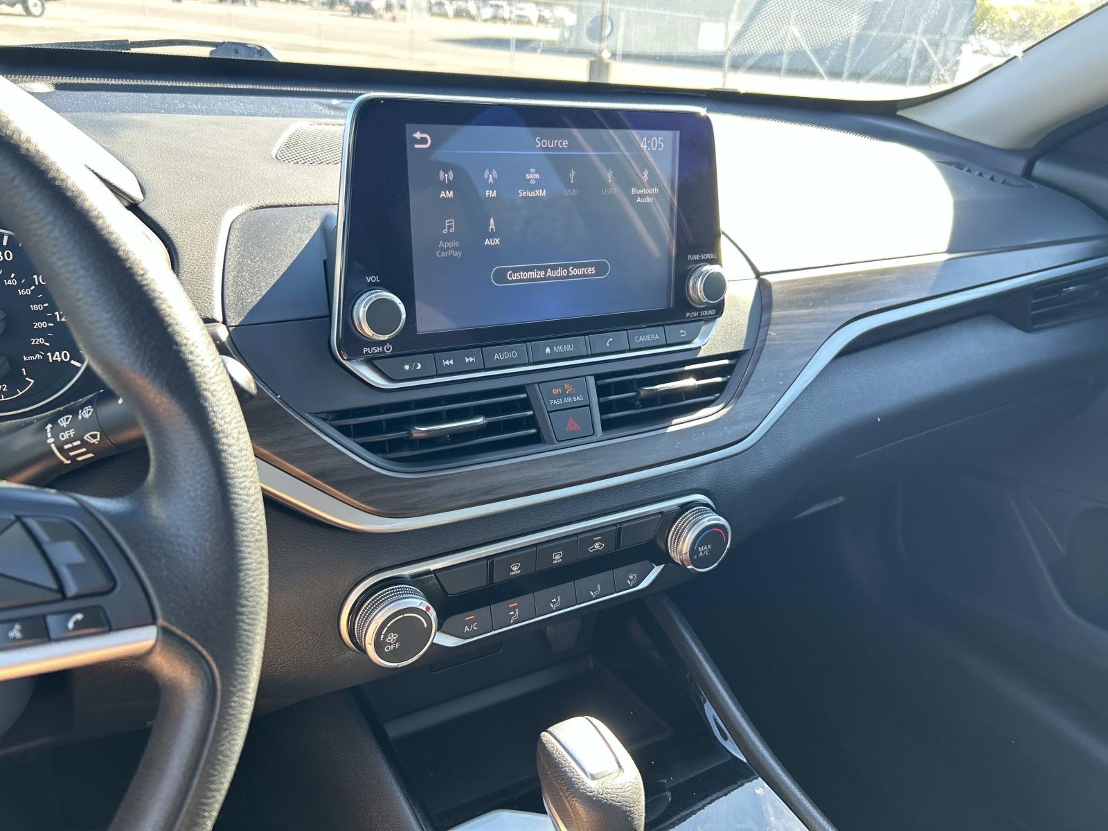 Used 2024 Nissan Altima Sedan