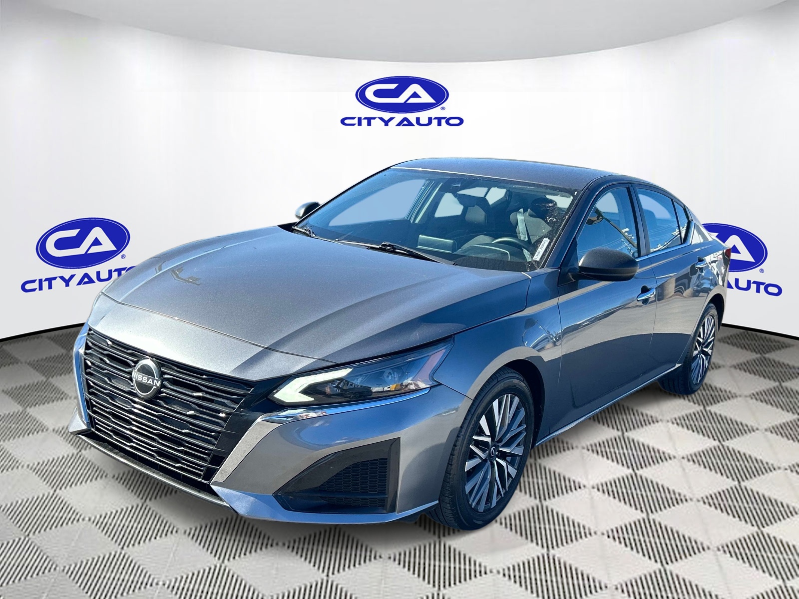 Used 2024 Nissan Altima Sedan