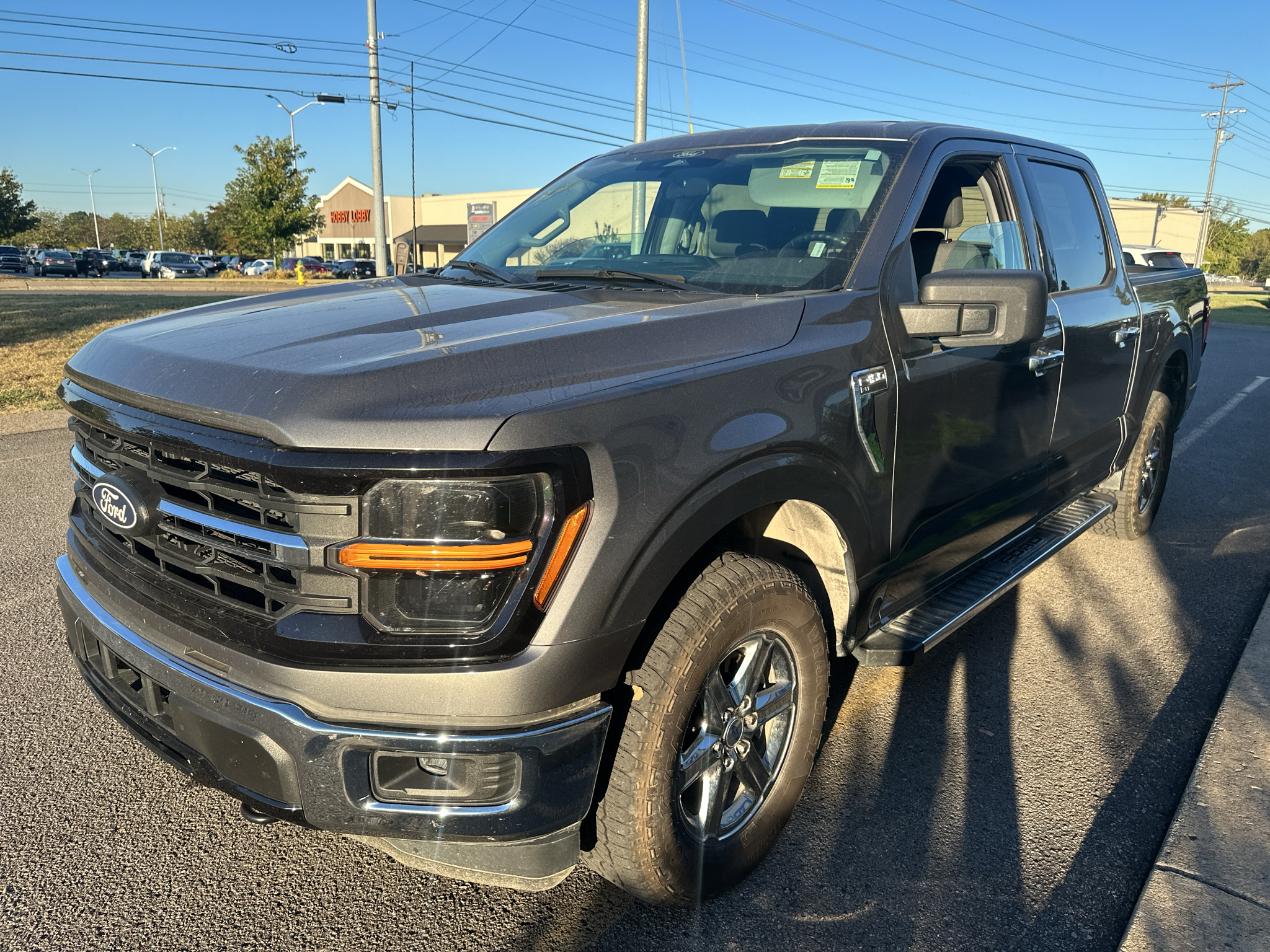 Vehicle photo 8