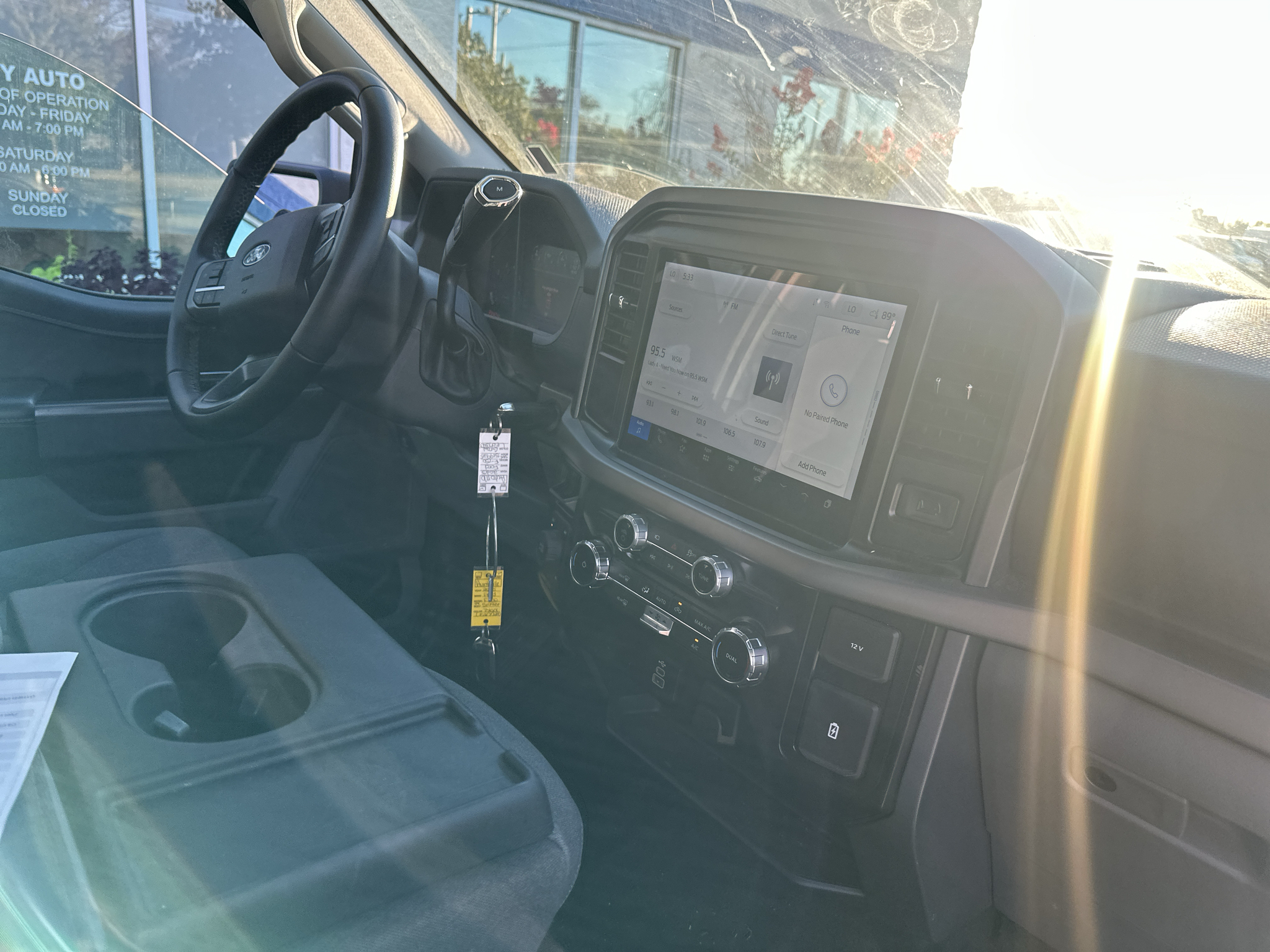 Vehicle photo 11