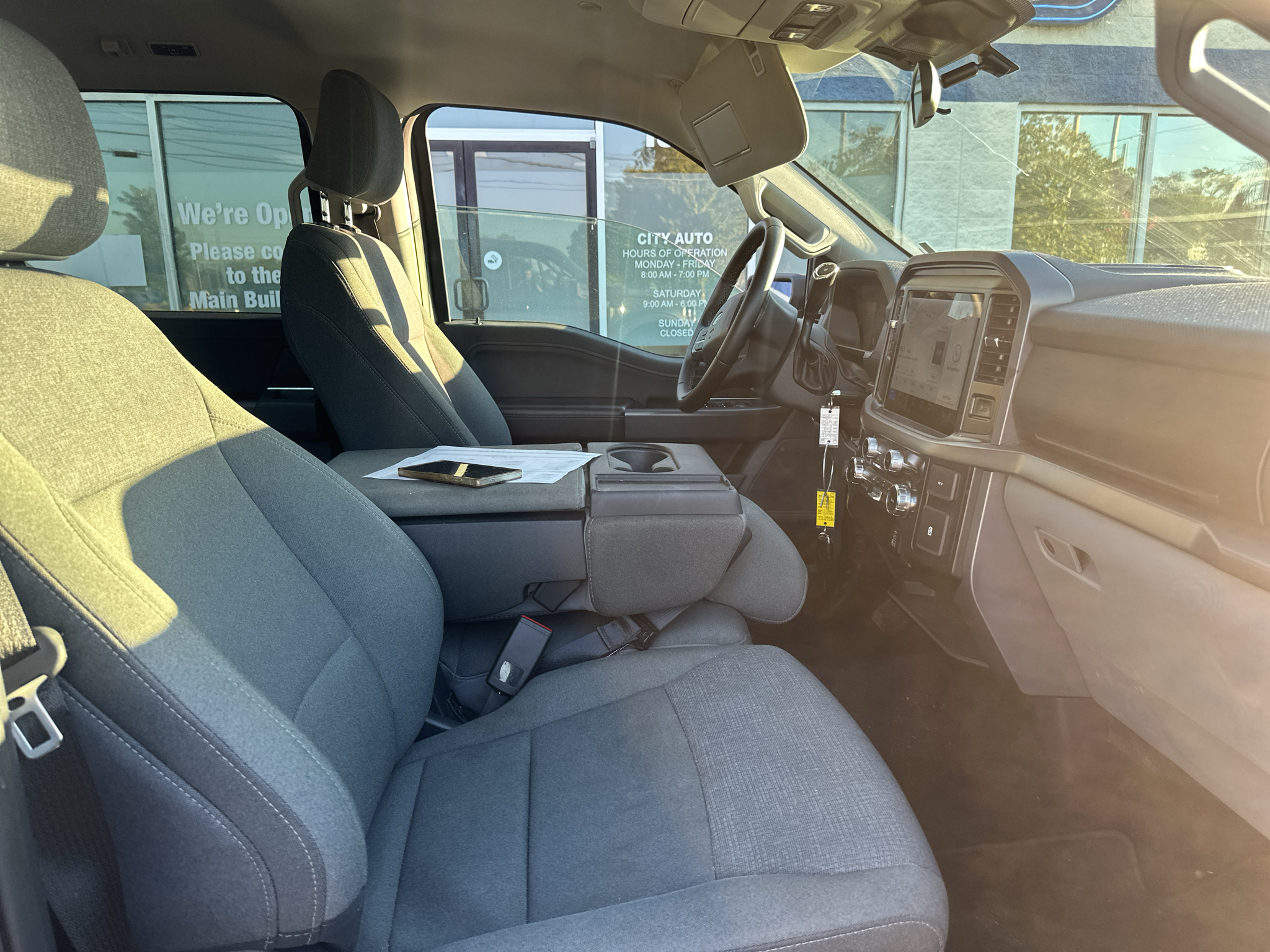 Vehicle photo 10