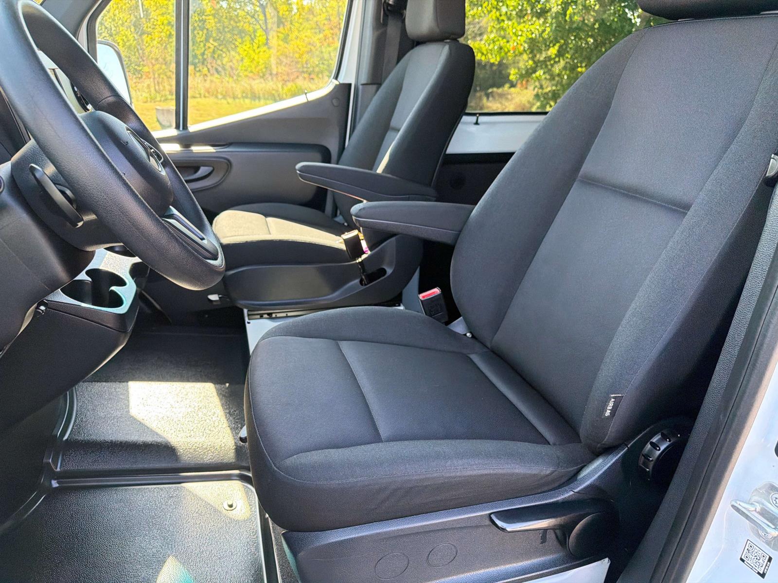 Used 2024 Mercedes-benz Sprinter 2500 Van