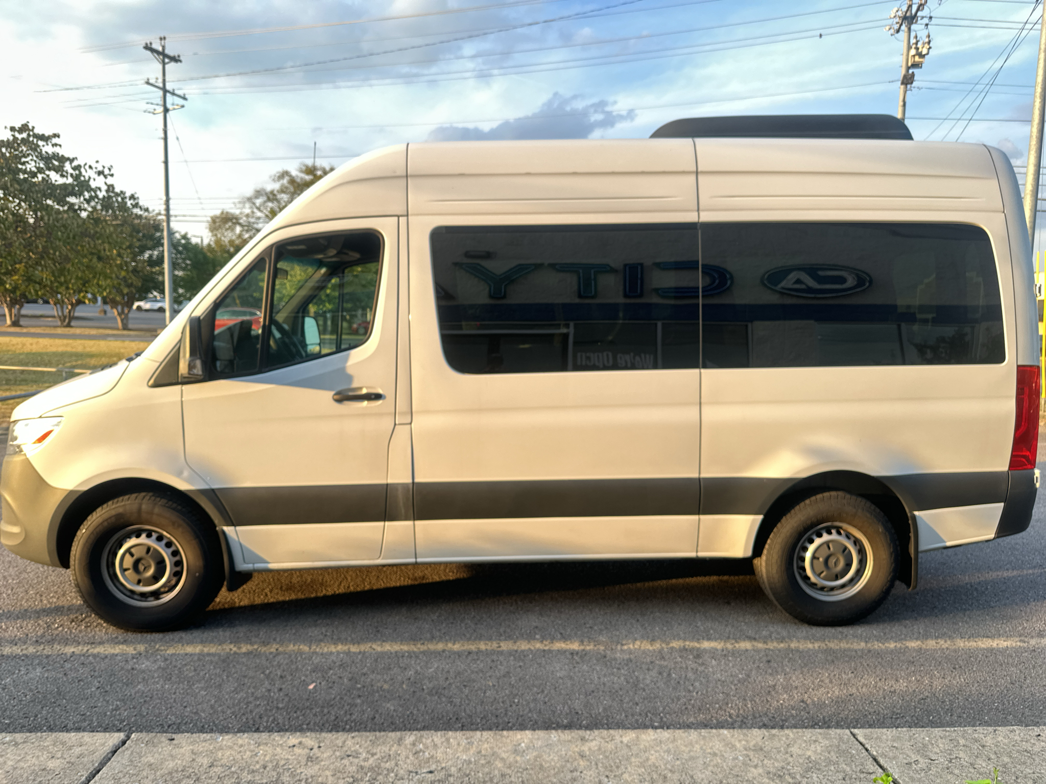 Used 2024 Mercedes-benz Sprinter 2500 Van