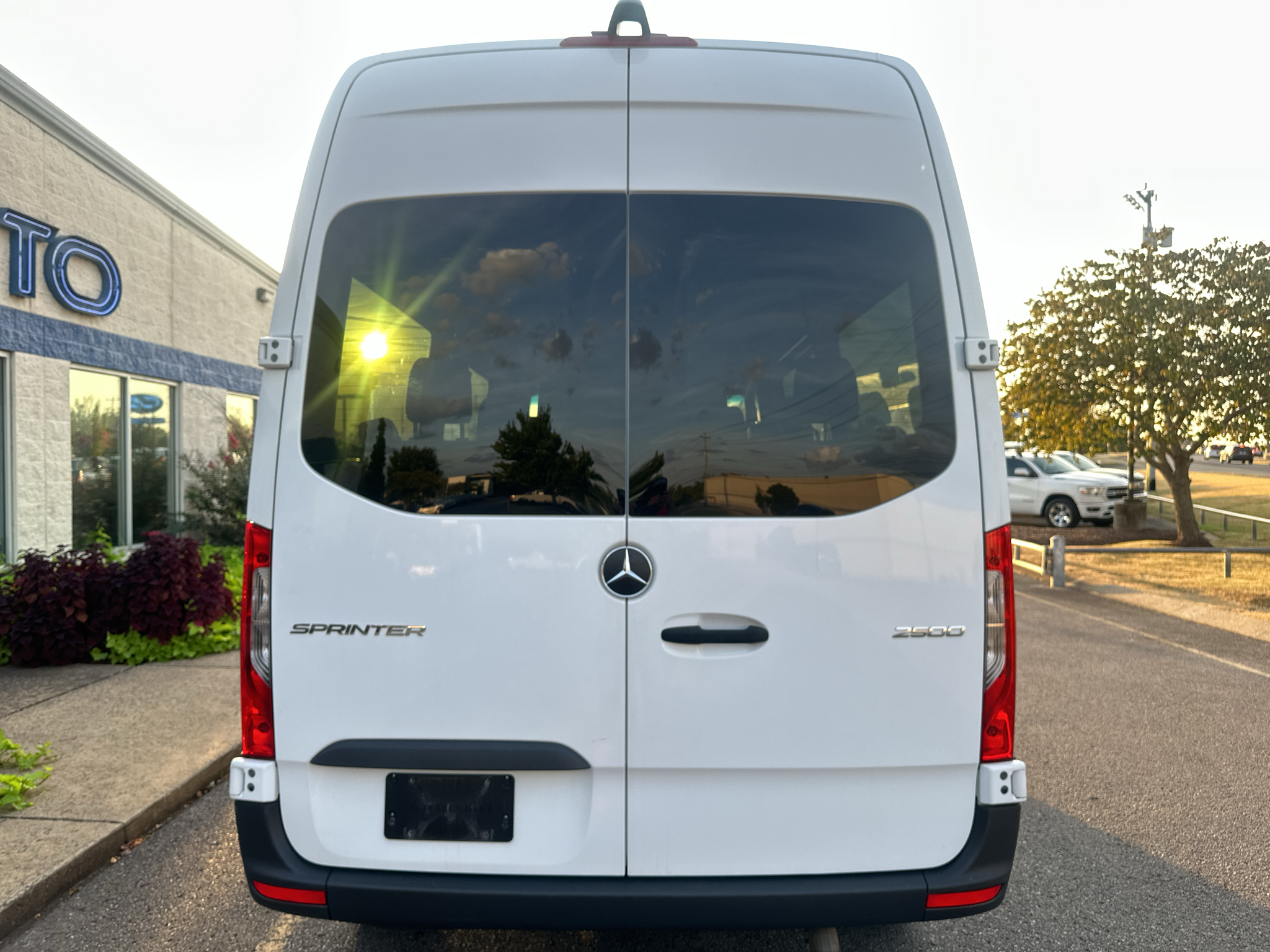 Used 2024 Mercedes-benz Sprinter 2500 Van