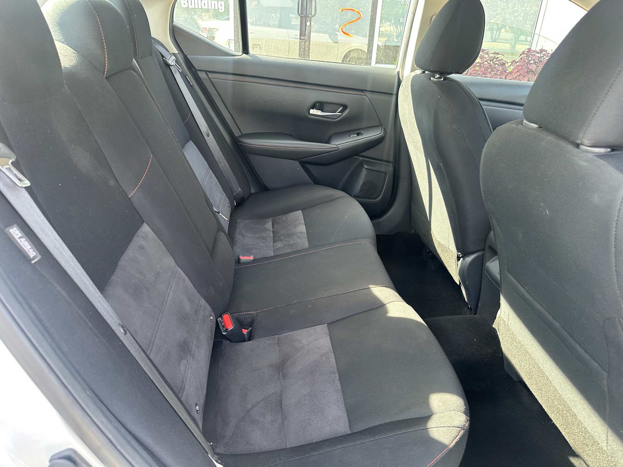 Vehicle photo 13