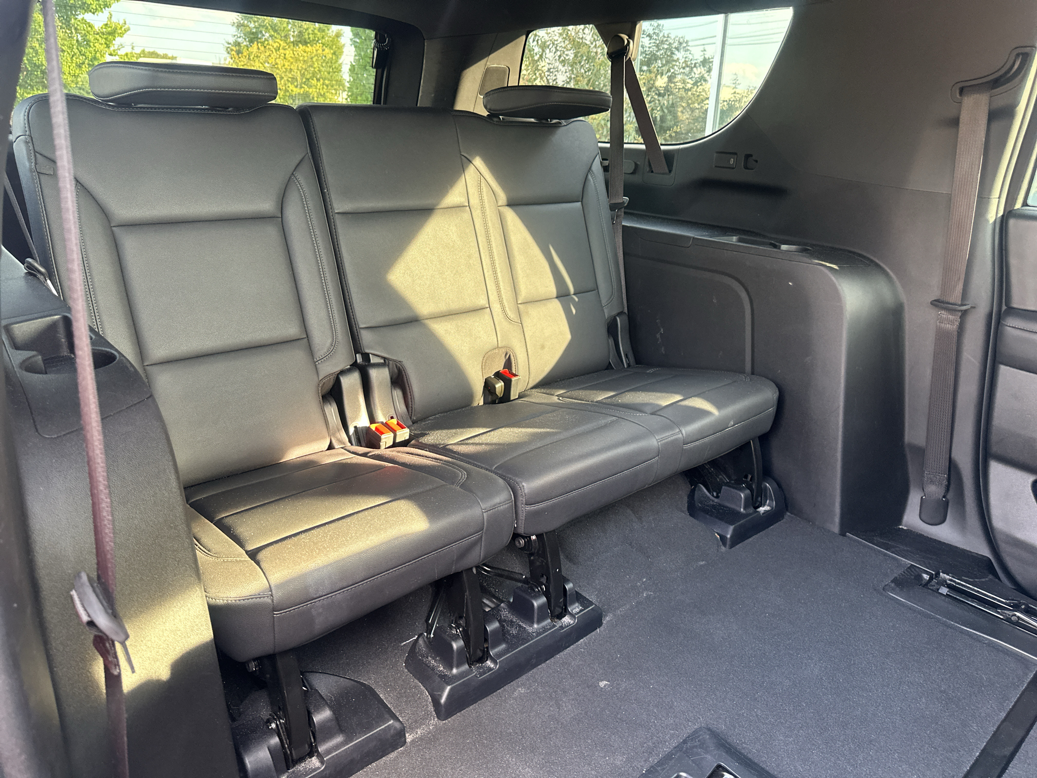 Vehicle photo 13