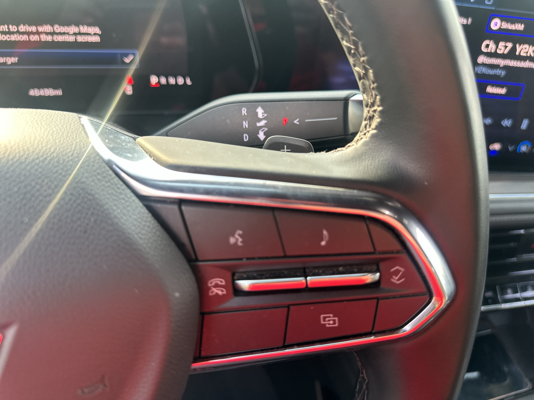 Vehicle photo 25