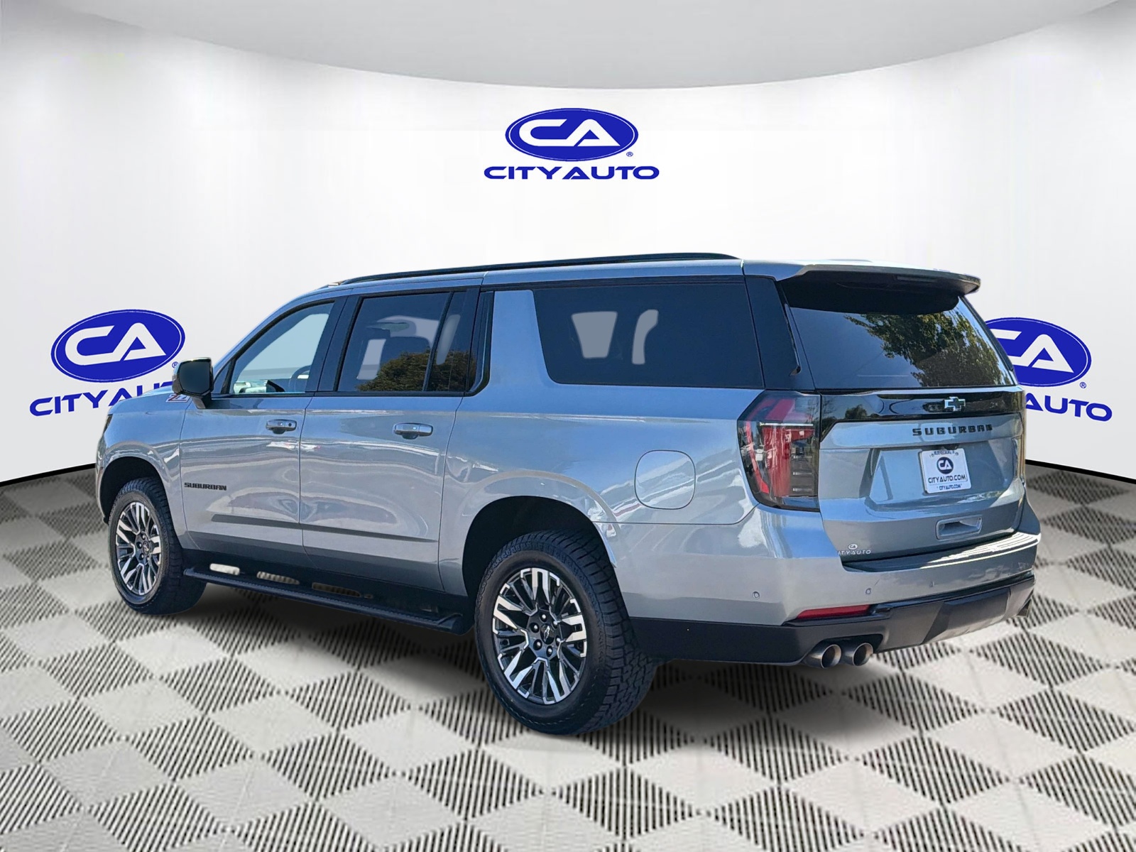Used 2025 Chevrolet Suburban SUV