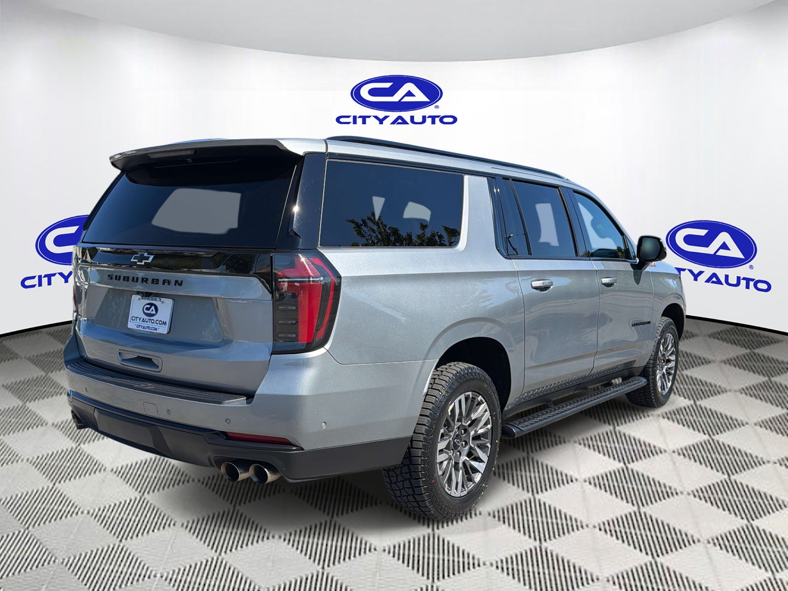 Used 2025 Chevrolet Suburban SUV
