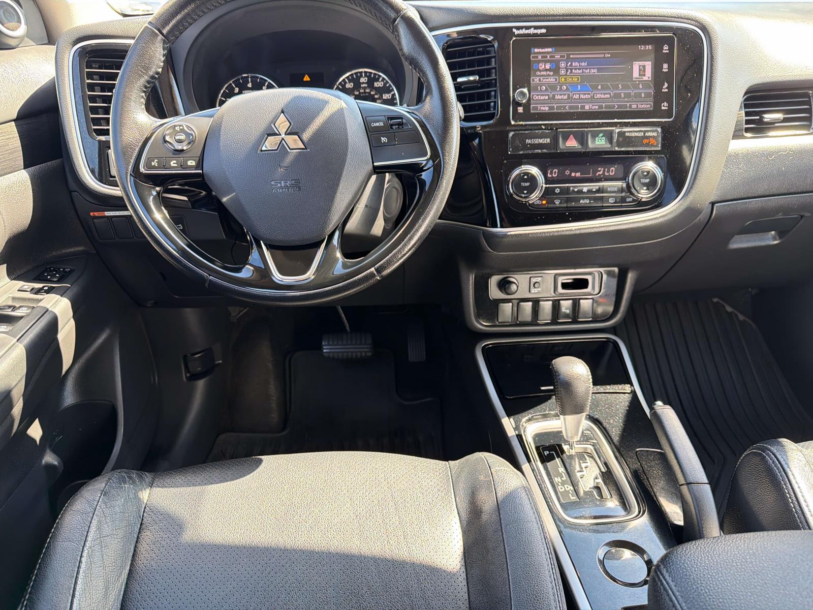 Used 2017 Mitsubishi Outlander SUV