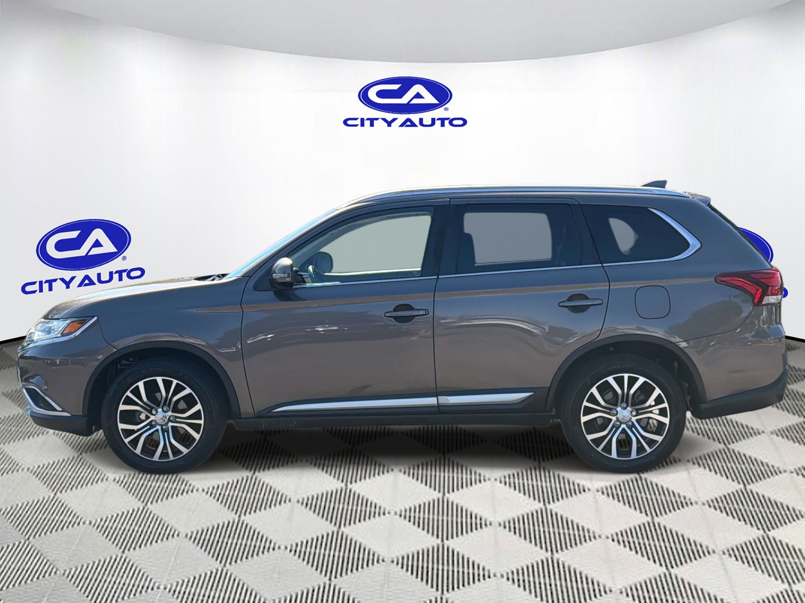 Used 2017 Mitsubishi Outlander SUV