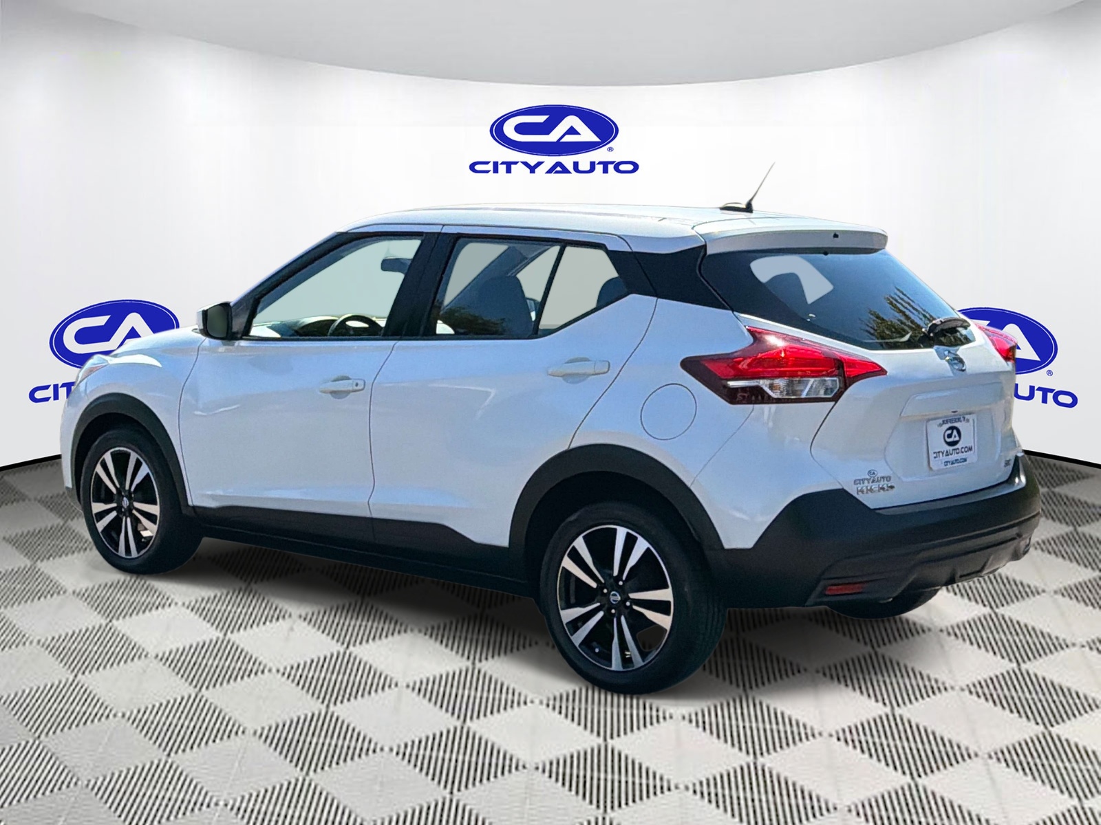 Used 2019 Nissan Kicks SUV