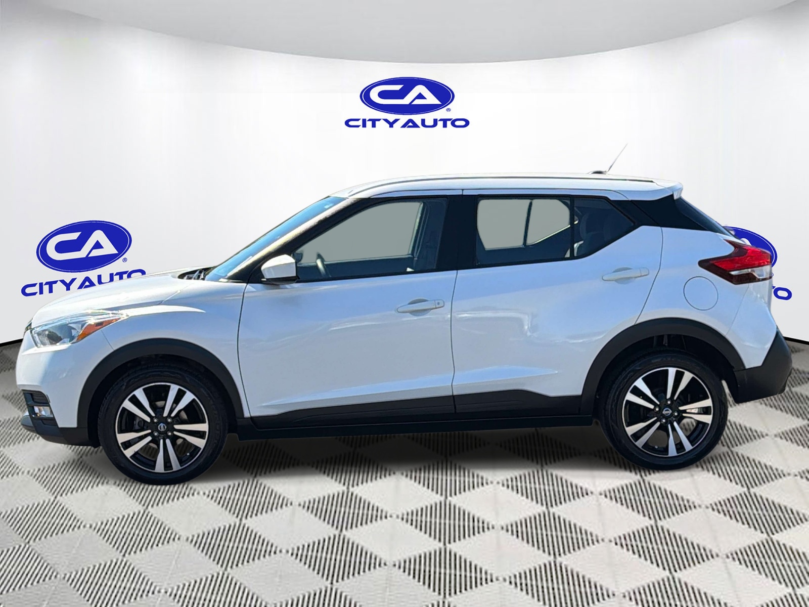 Used 2019 Nissan Kicks SUV