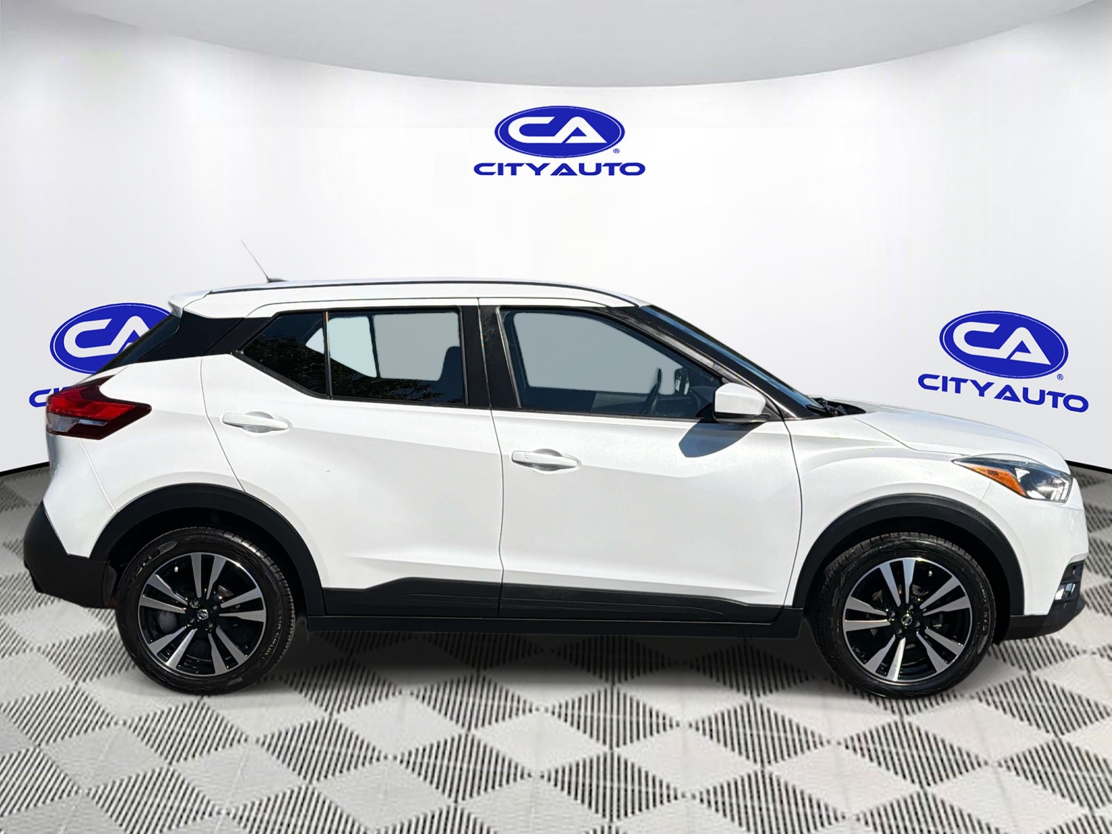 Used 2019 Nissan Kicks SUV