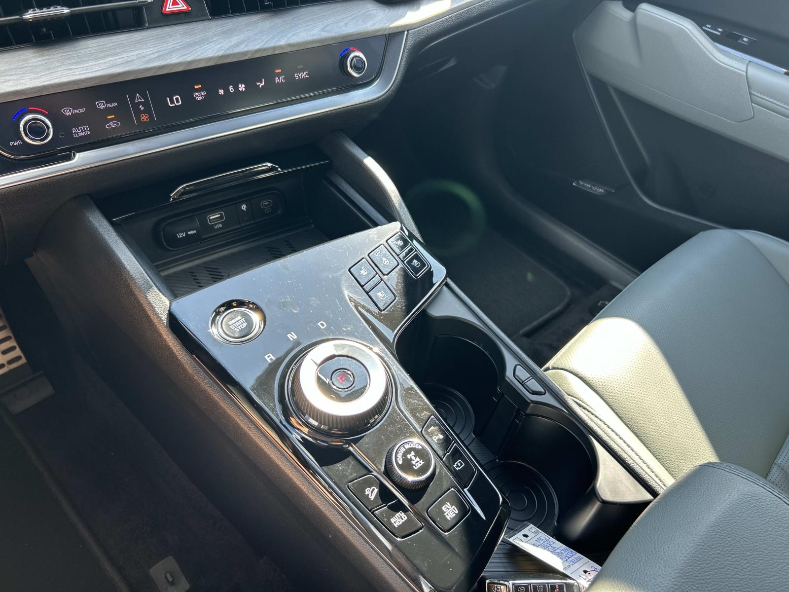 Used 2025 Kia Sportage PHEV SUV