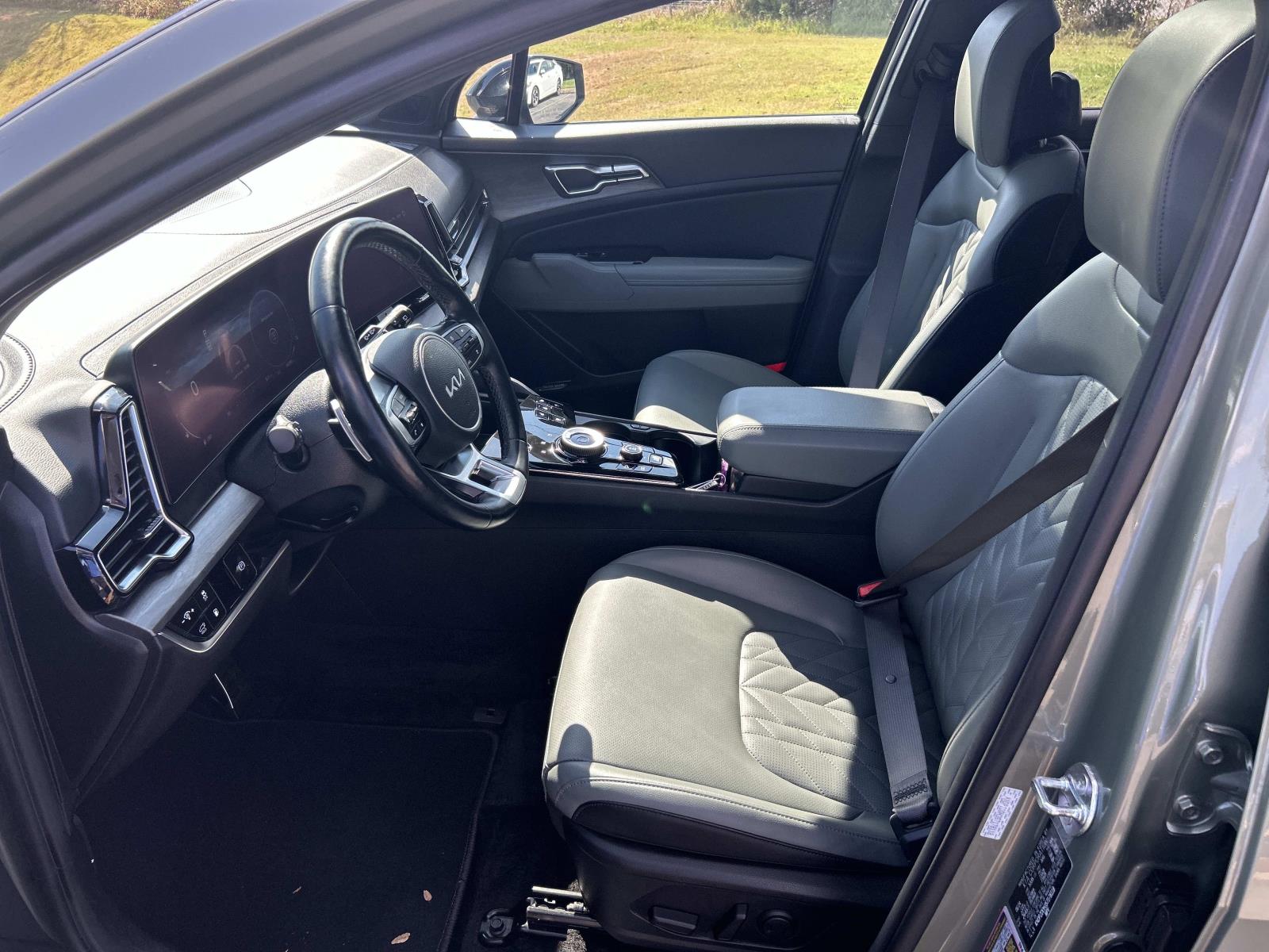 Used 2025 Kia Sportage PHEV SUV