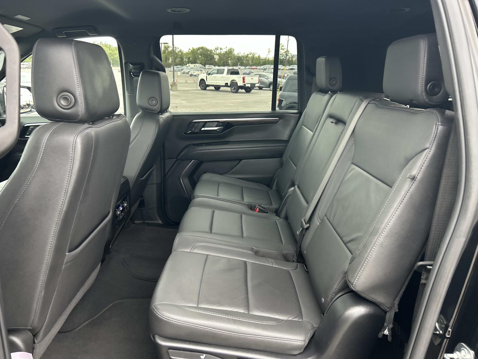 Used 2025 Chevrolet Suburban SUV