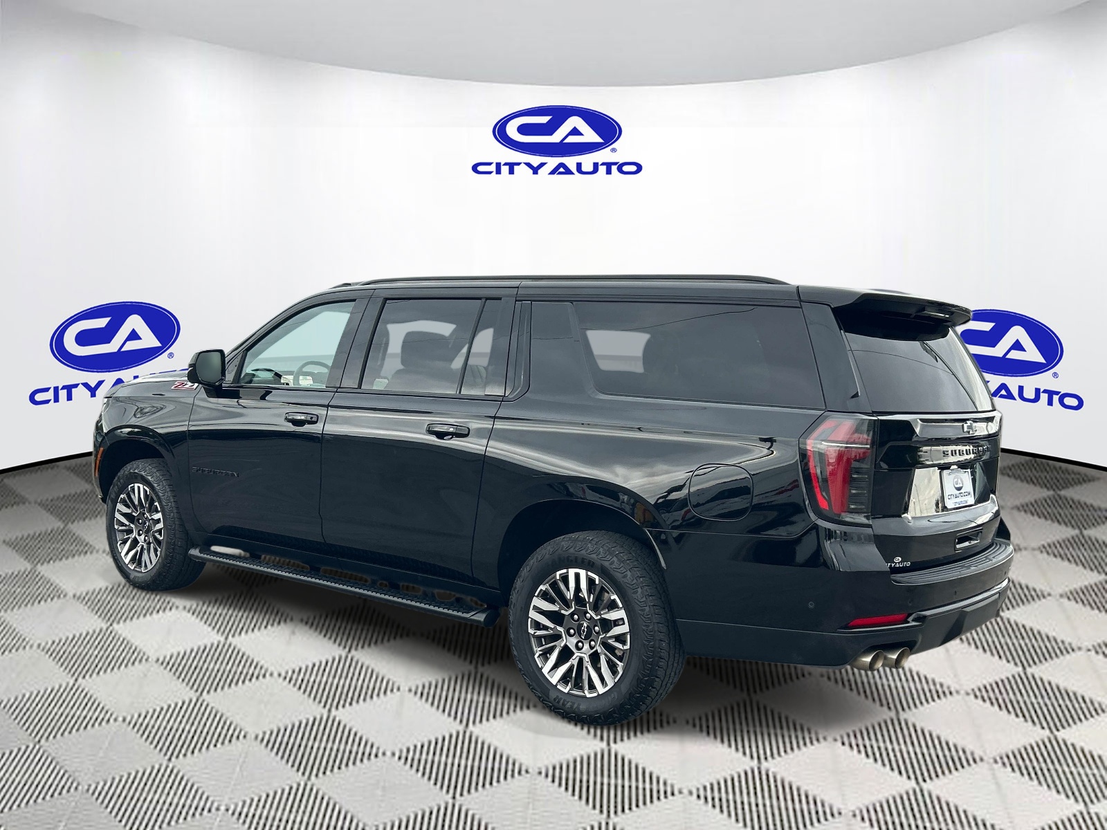Used 2025 Chevrolet Suburban SUV