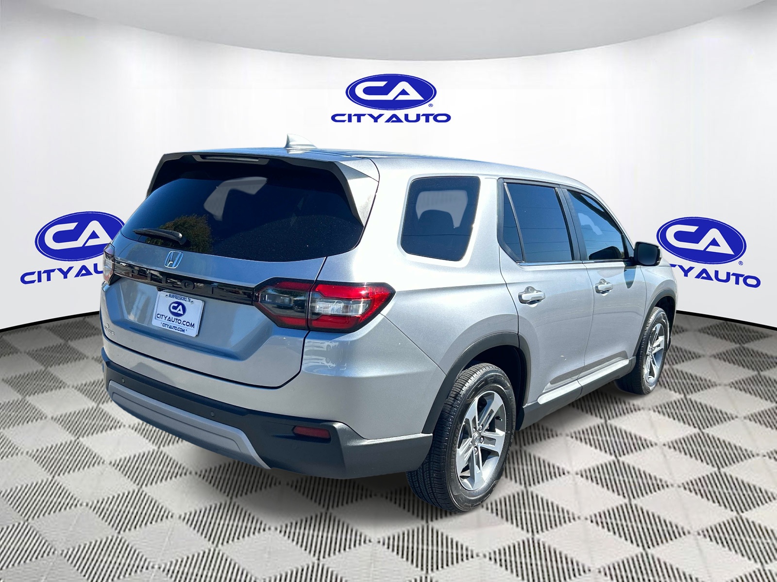 Used 2025 Honda Pilot SUV