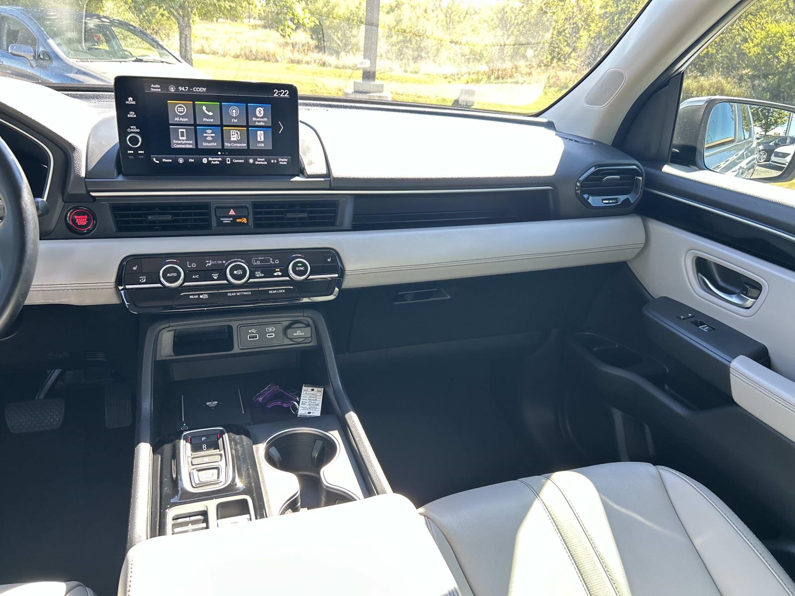 Used 2025 Honda Pilot SUV