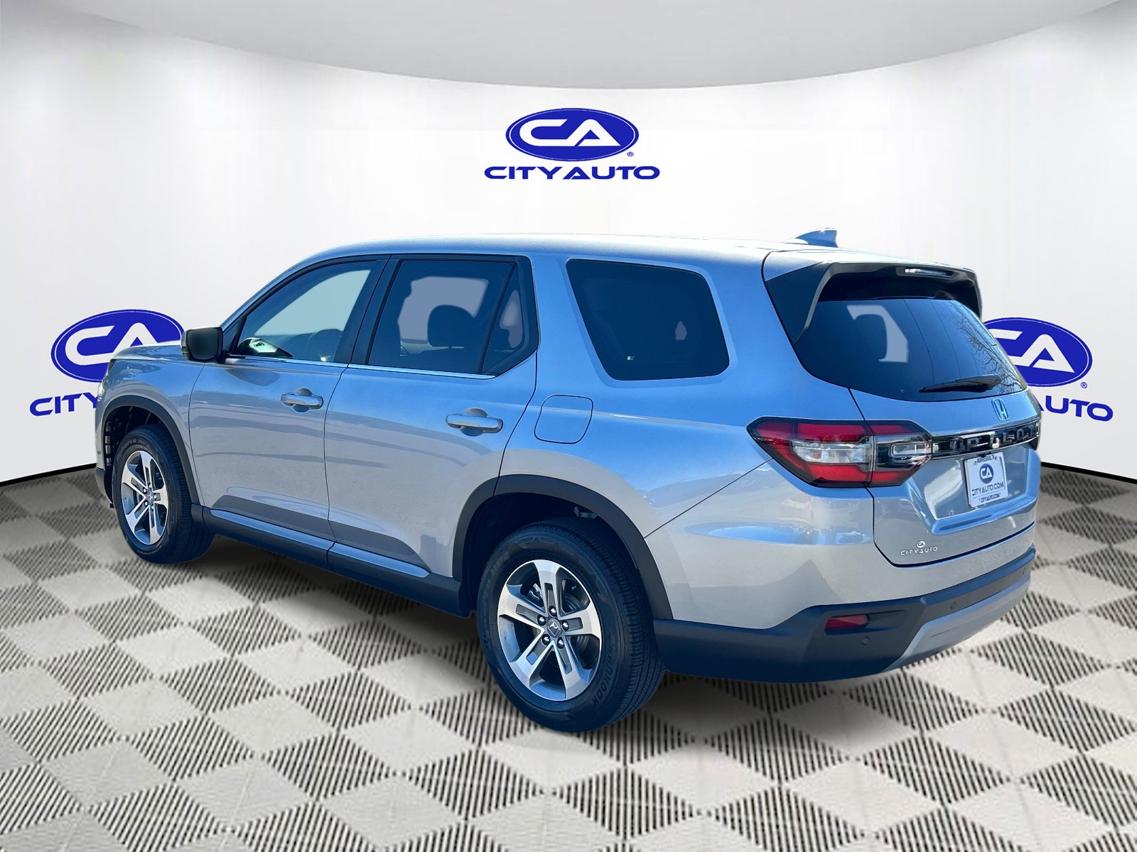 Used 2025 Honda Pilot SUV