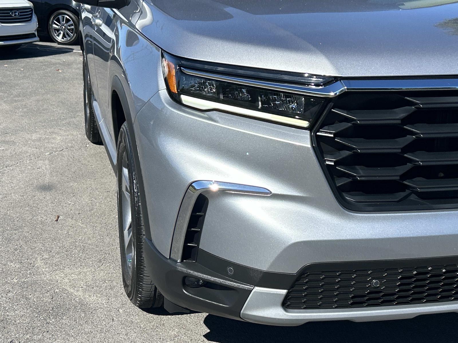 Used 2025 Honda Pilot SUV