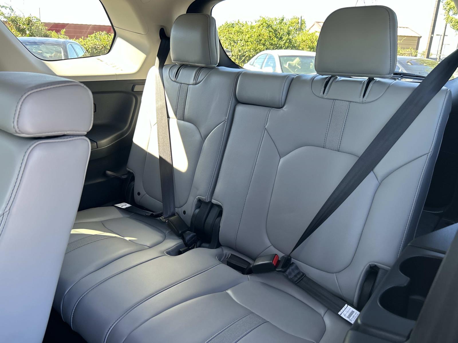 Used 2025 Honda Pilot SUV
