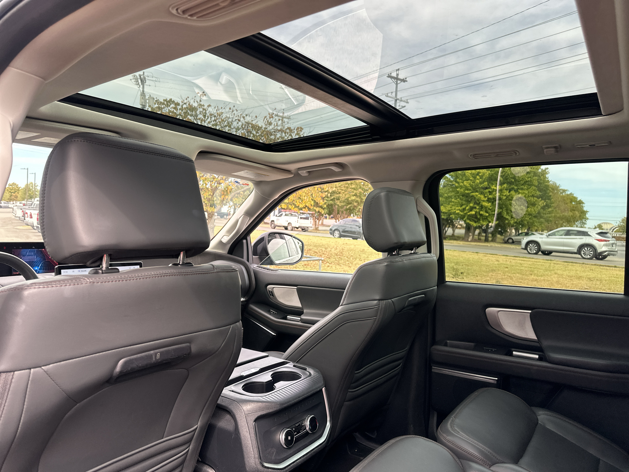 Used 2025 Ford Expedition SUV