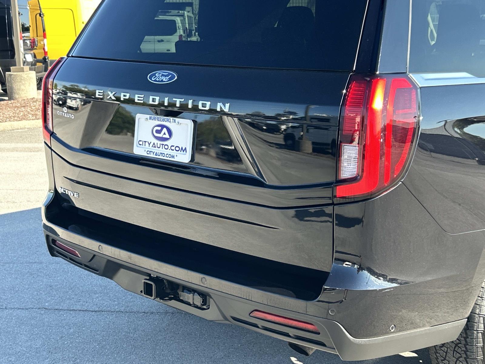 Used 2025 Ford Expedition SUV