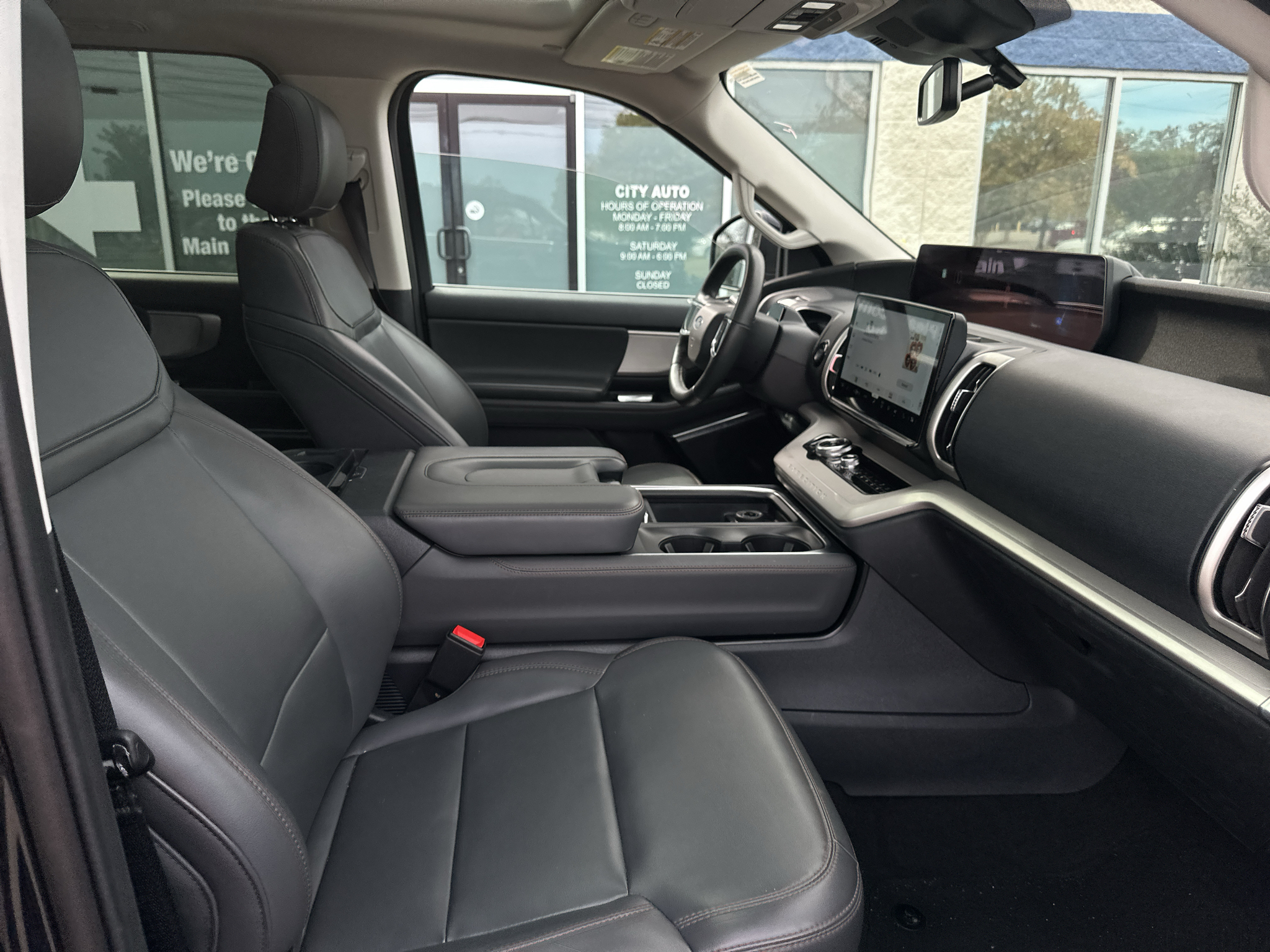 Used 2025 Ford Expedition SUV