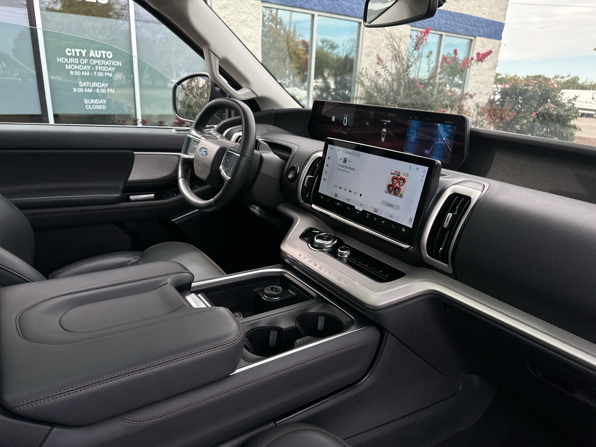 Used 2025 Ford Expedition SUV