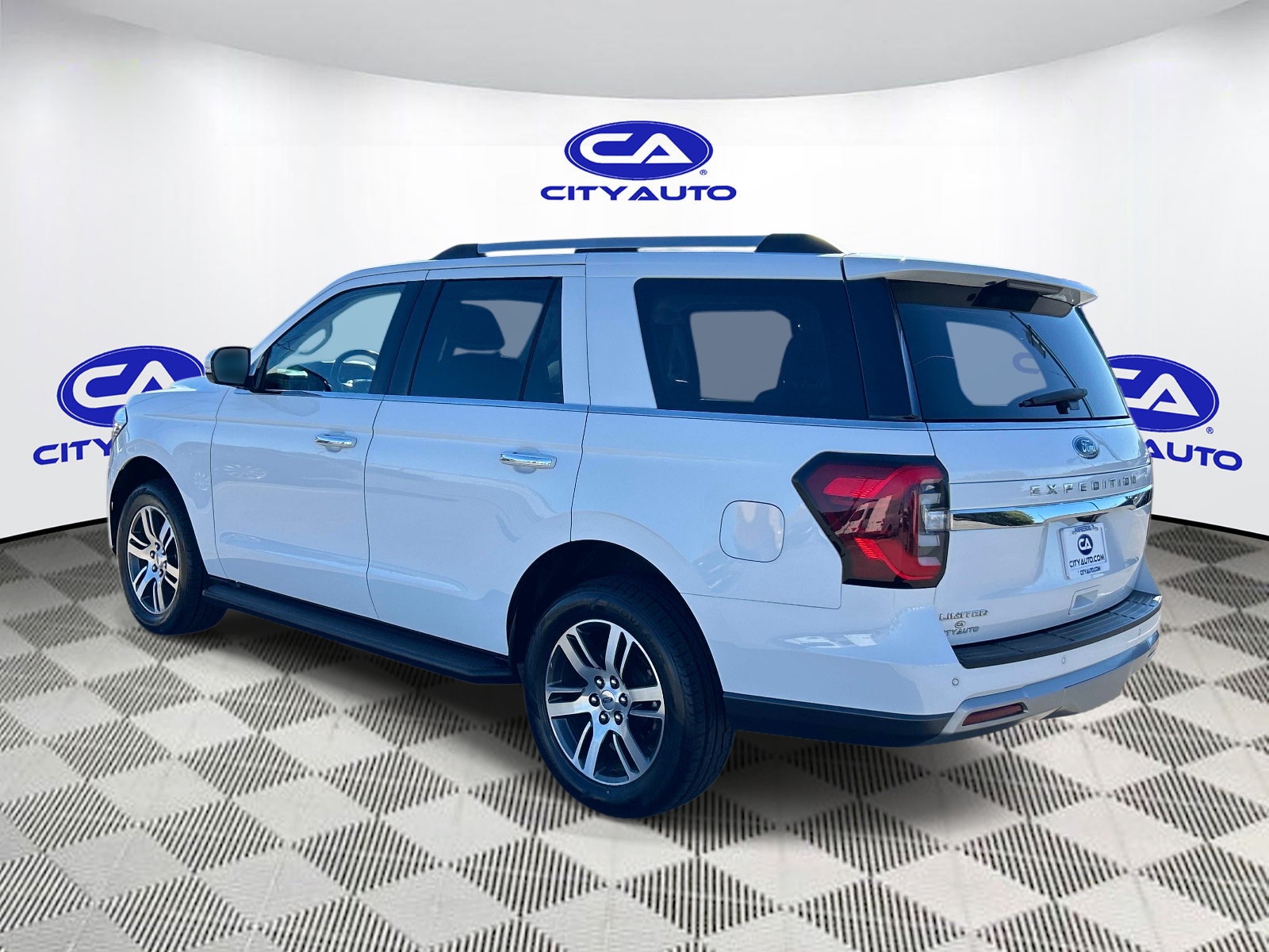 Used 2024 Ford Expedition SUV