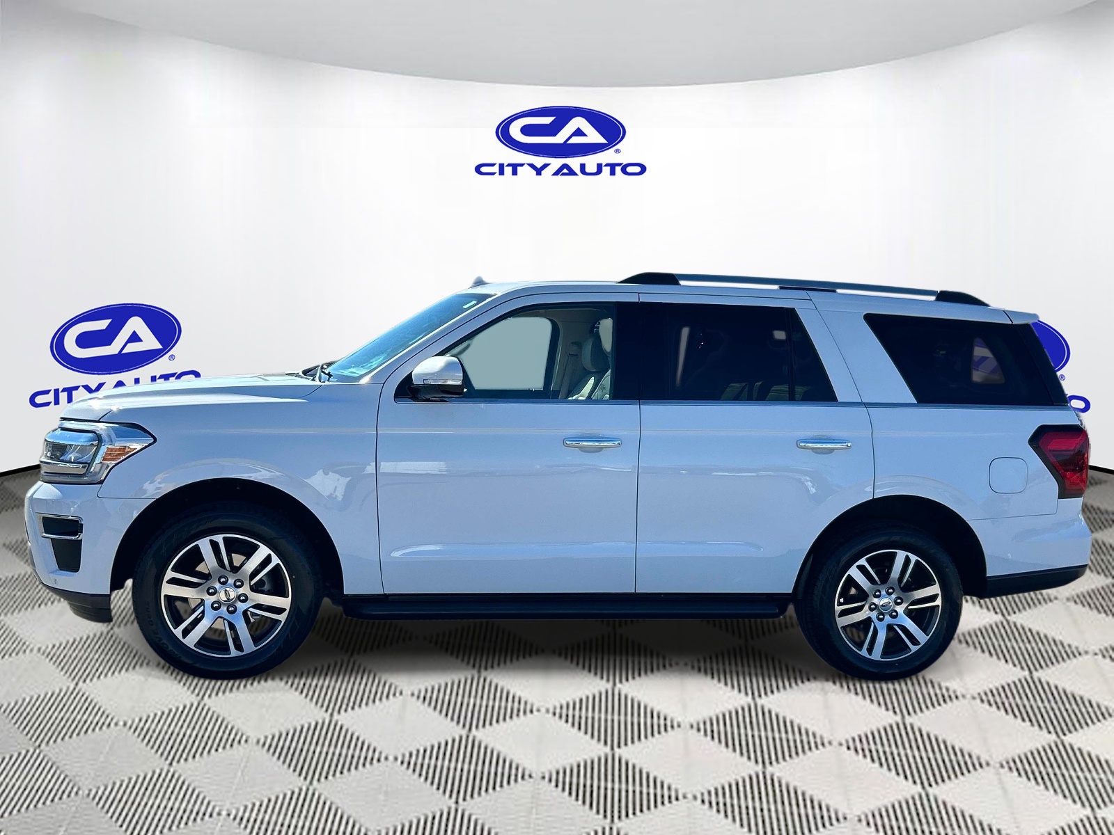 Used 2024 Ford Expedition SUV