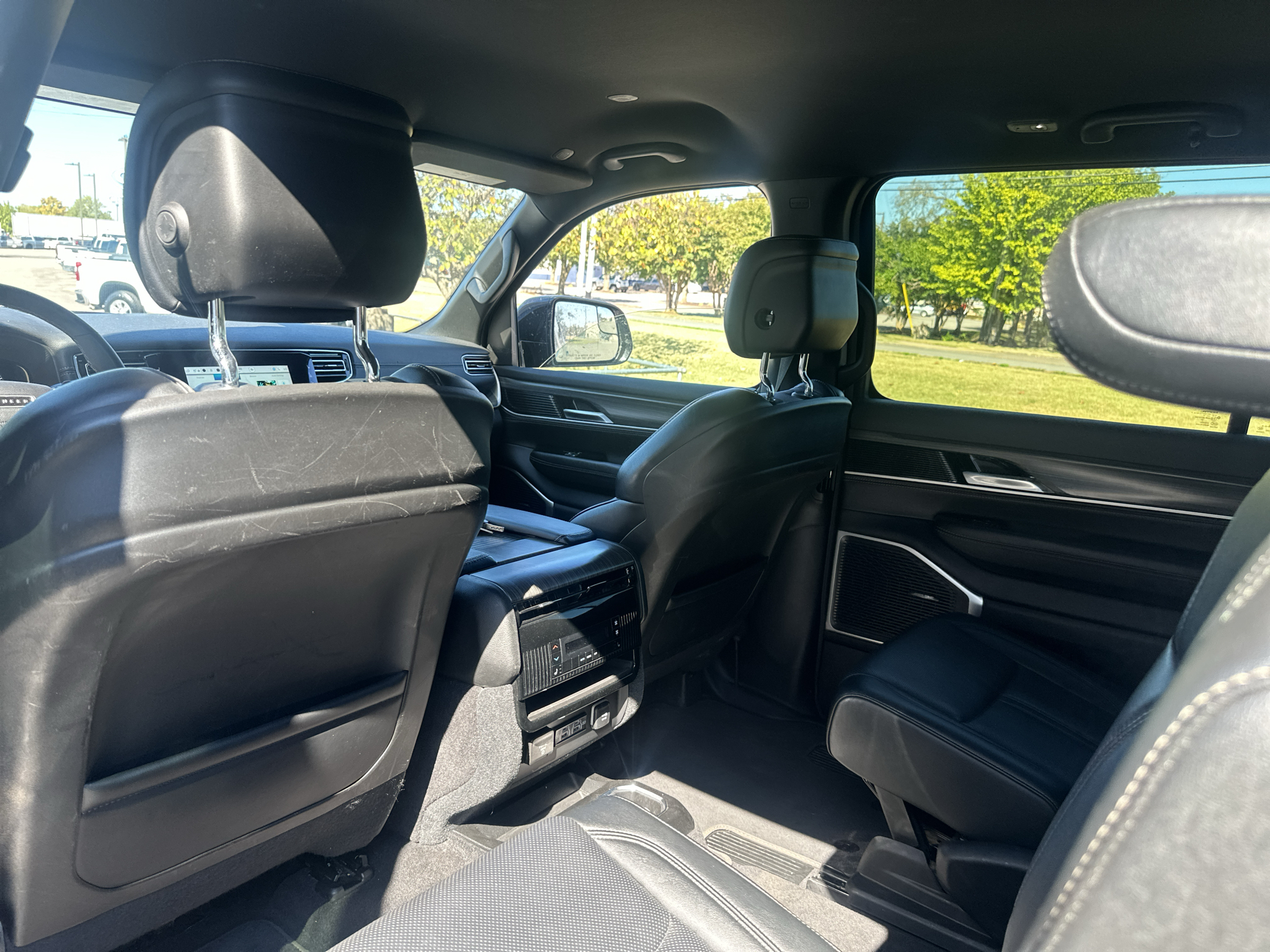 Used 2024 Jeep Wagoneer SUV