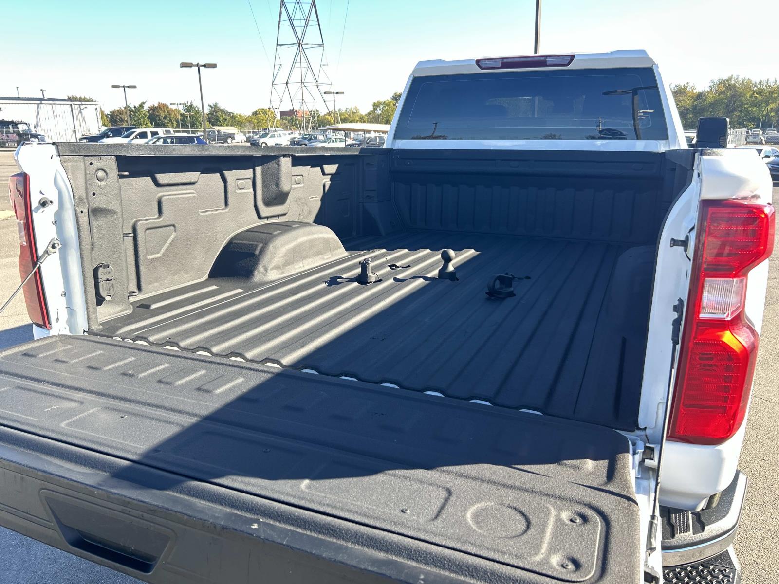 Vehicle photo 16