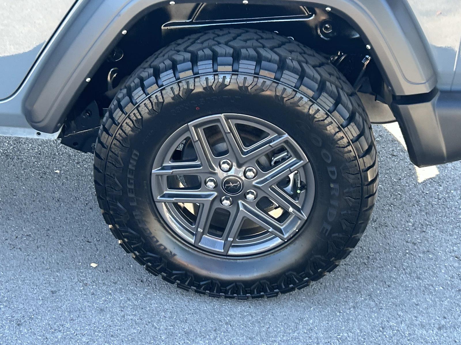 Used 2024 Jeep Wrangler SUV