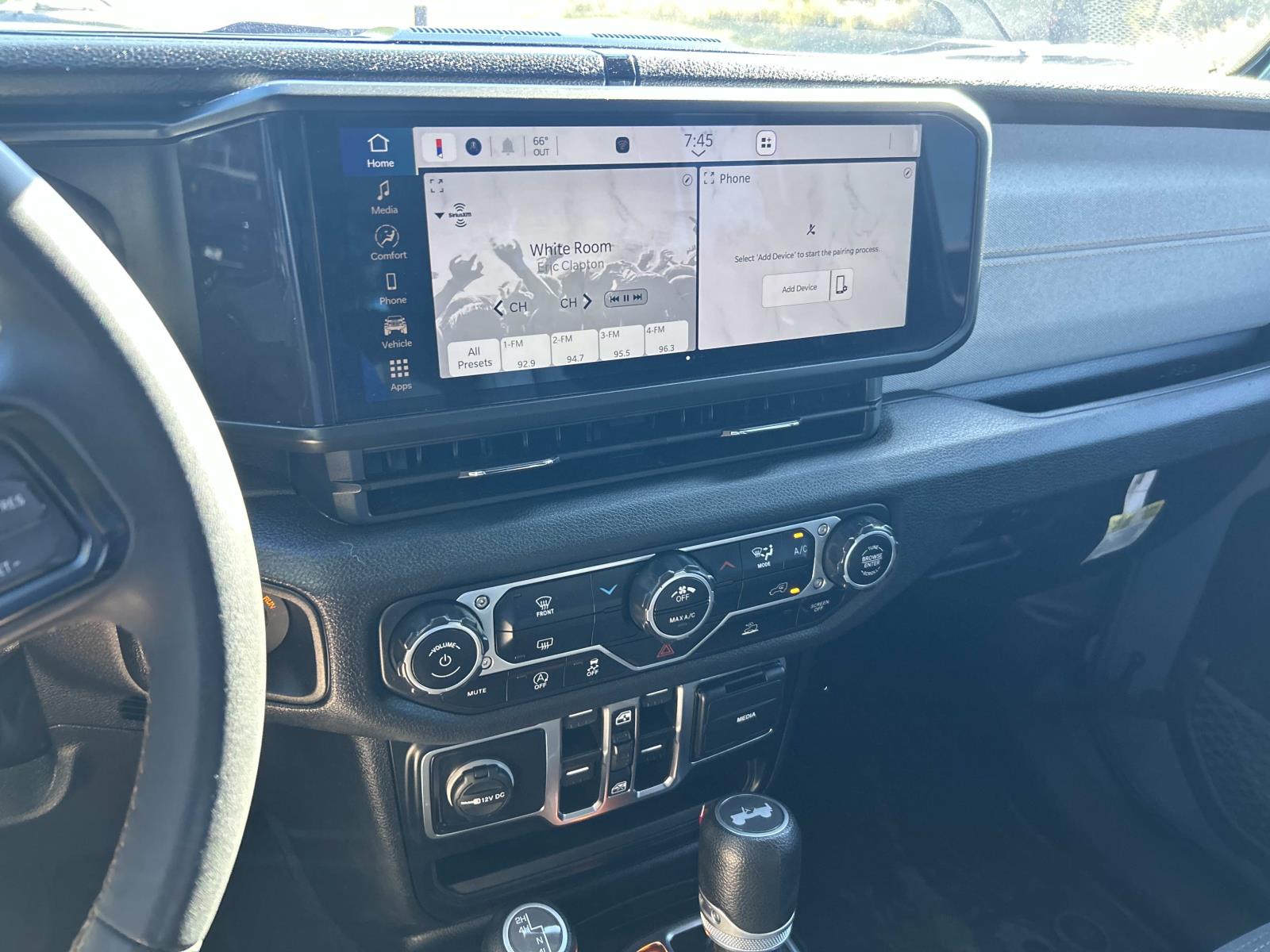 Used 2024 Jeep Wrangler SUV