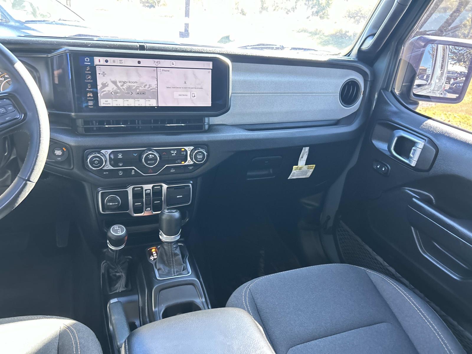 Used 2024 Jeep Wrangler SUV