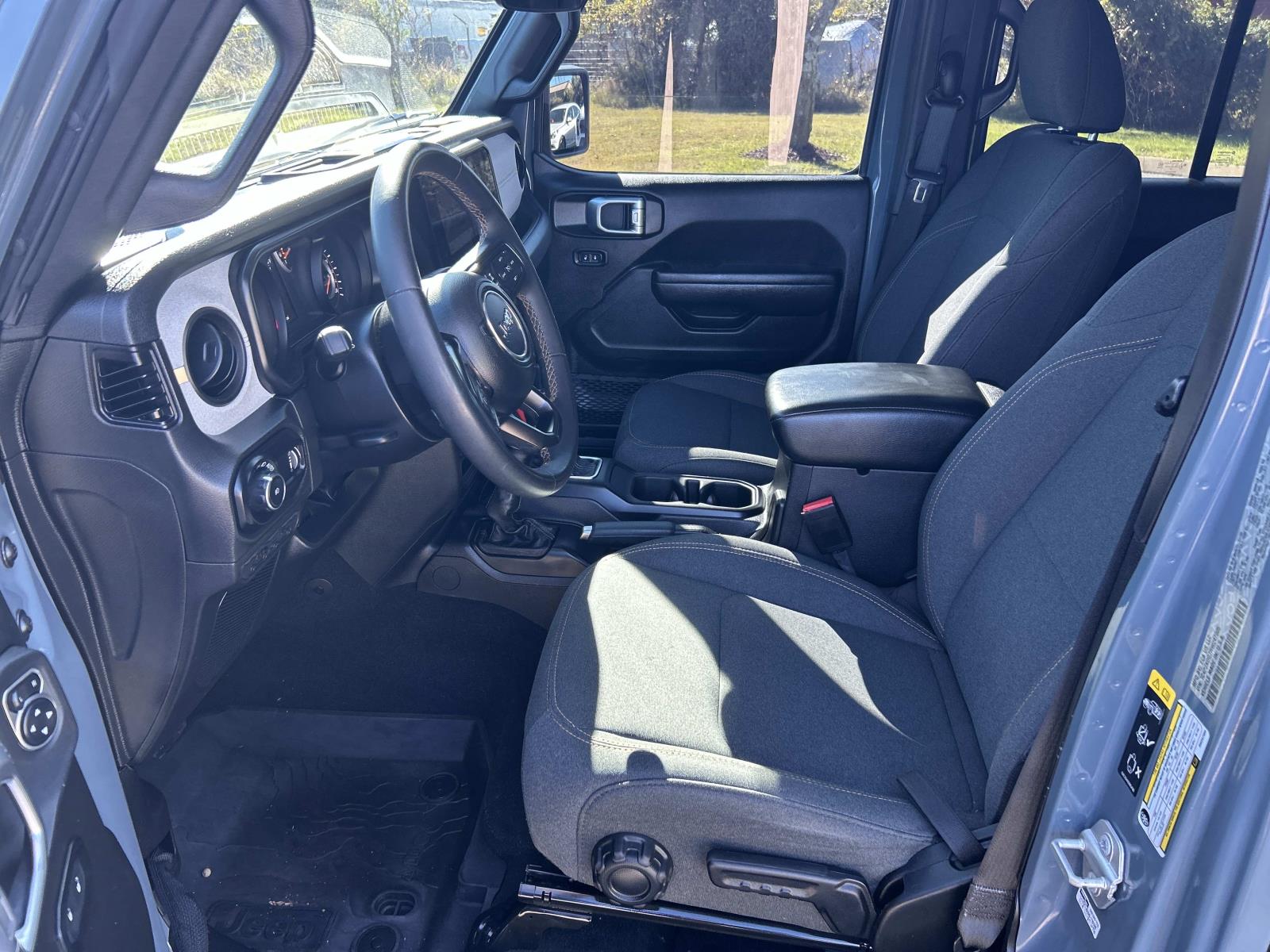 Used 2024 Jeep Wrangler SUV