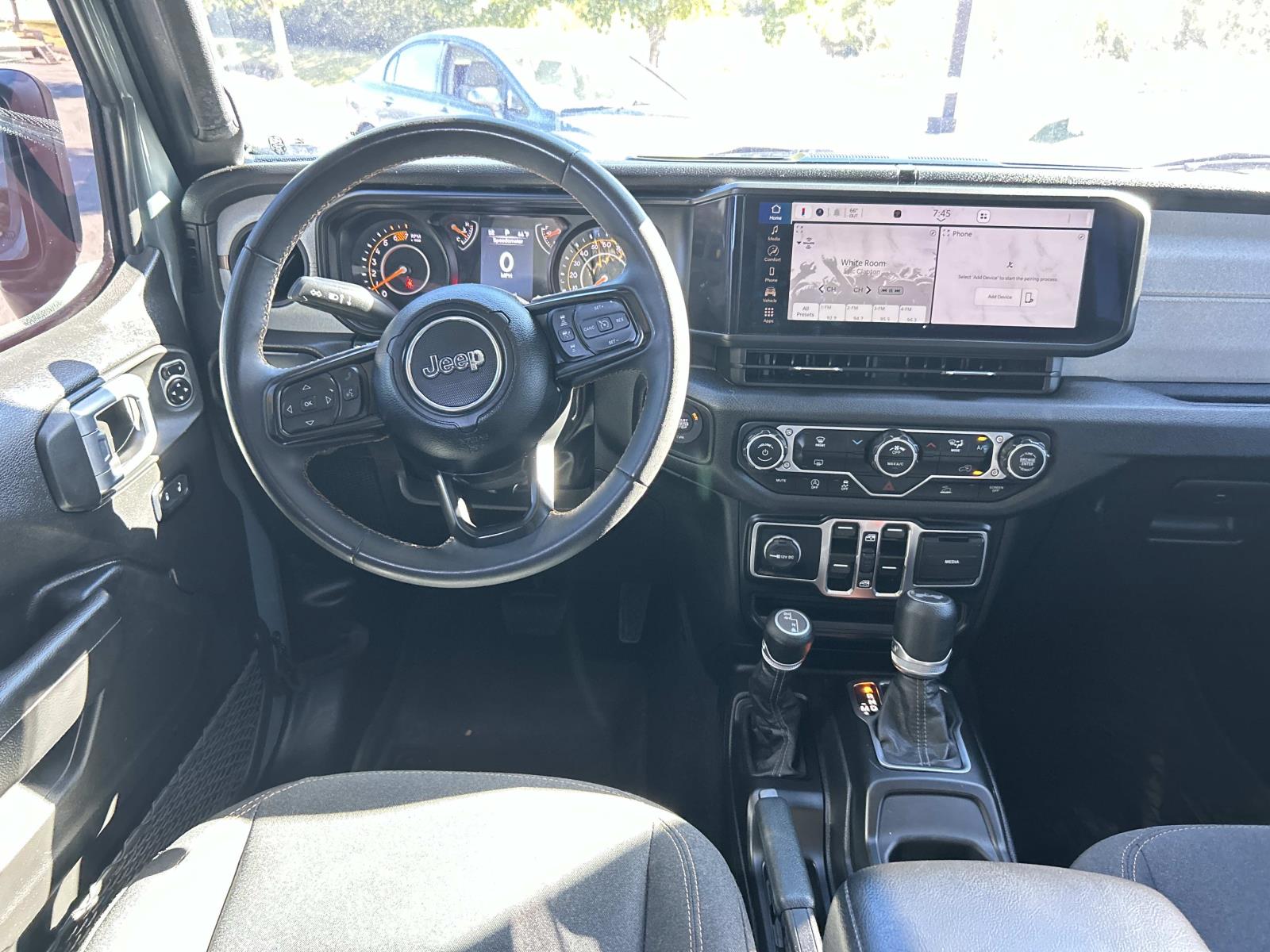 Used 2024 Jeep Wrangler SUV