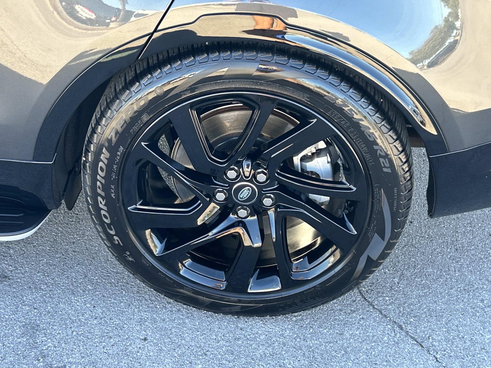 Used 2025 Land rover Discovery SUV