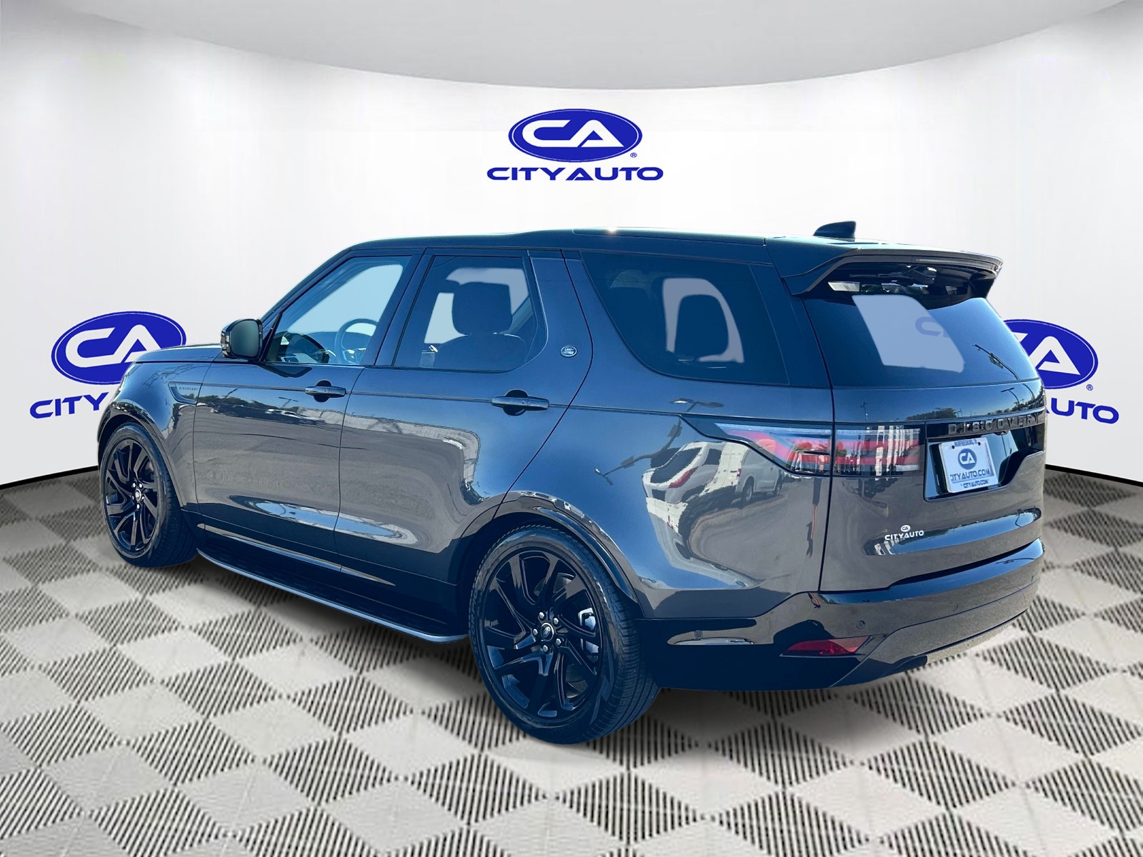Used 2025 Land rover Discovery SUV