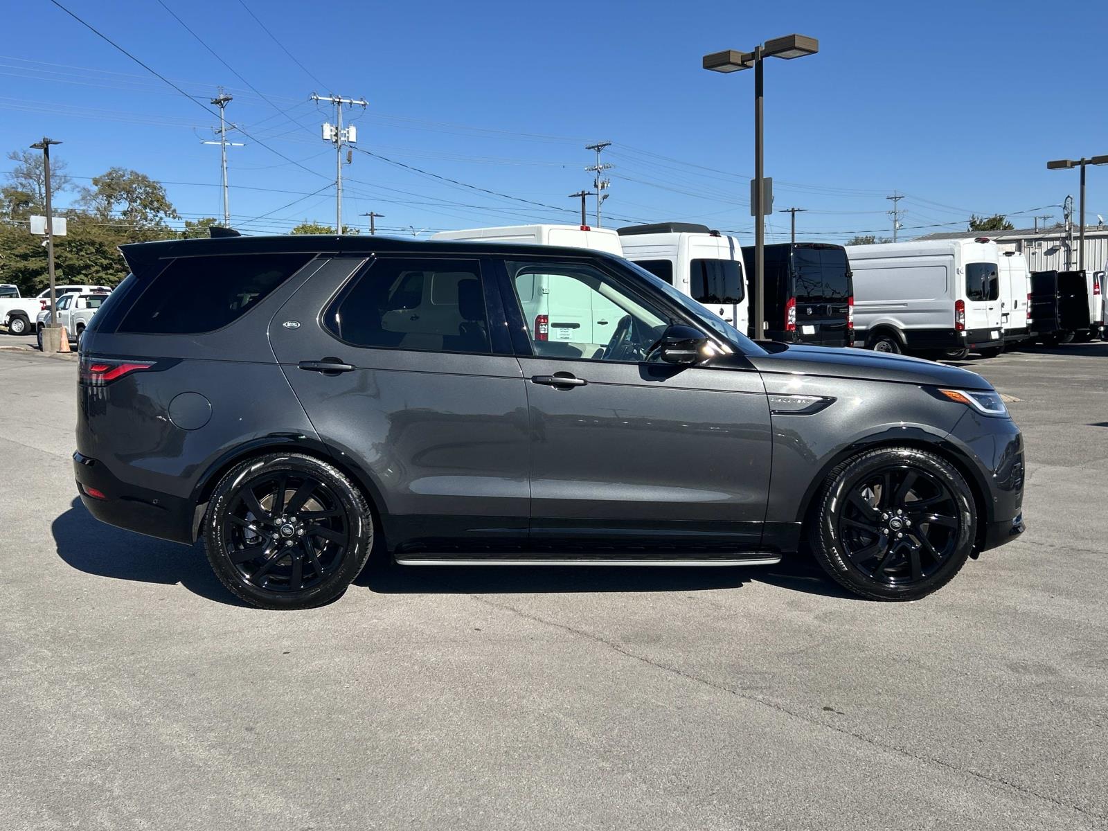 Used 2025 Land rover Discovery SUV
