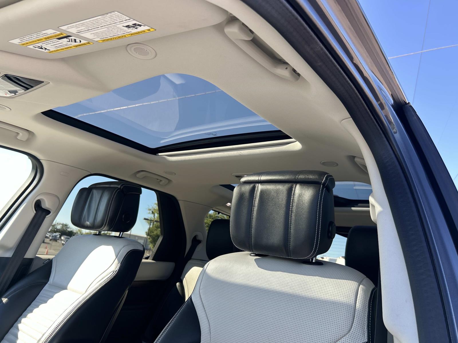 Used 2025 Land rover Discovery SUV